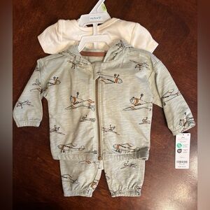 Carter’s 3-Piece Airplane Print Baby Outfit Set